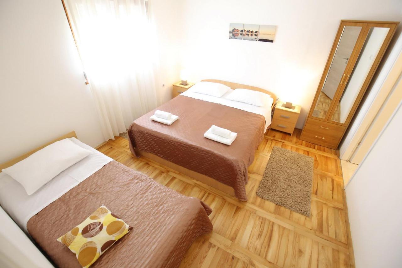 Apartmani Dane ซูโกชัน ภายนอก รูปภาพ